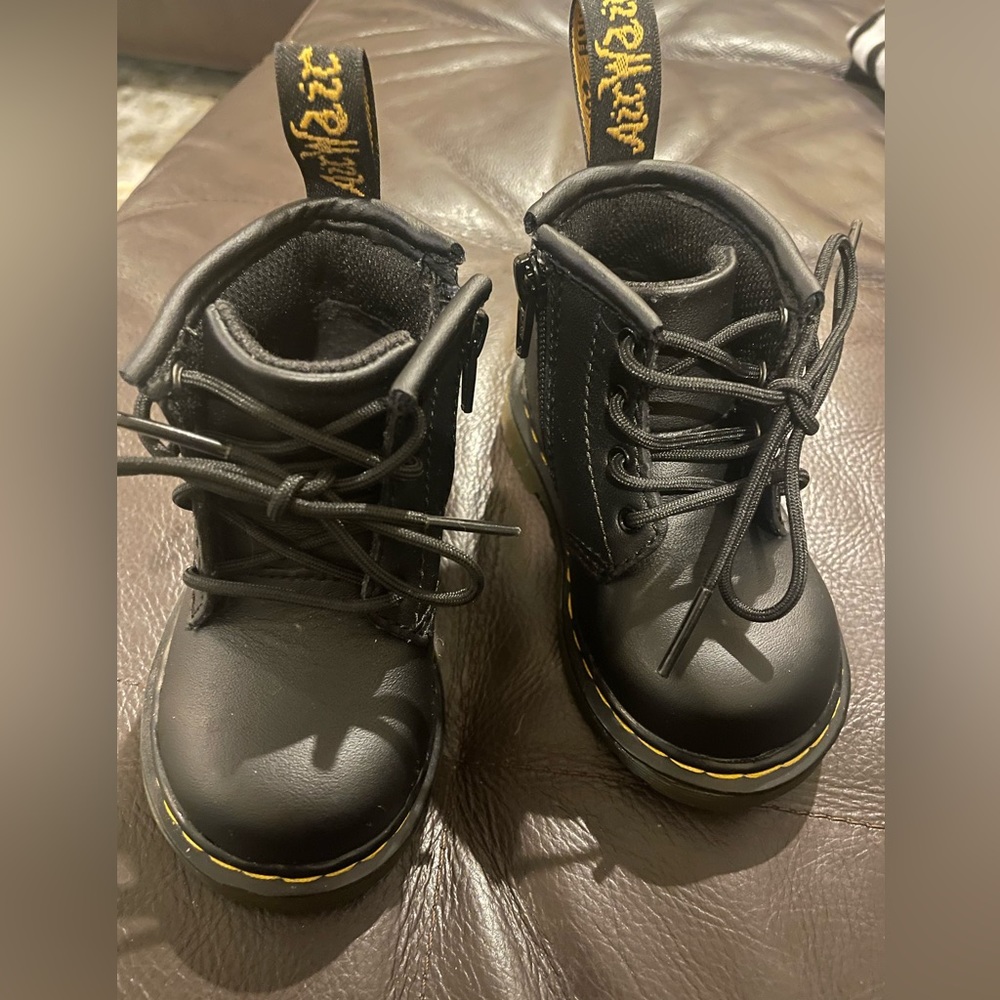 DR MARTEN TODDLER BOOTIES